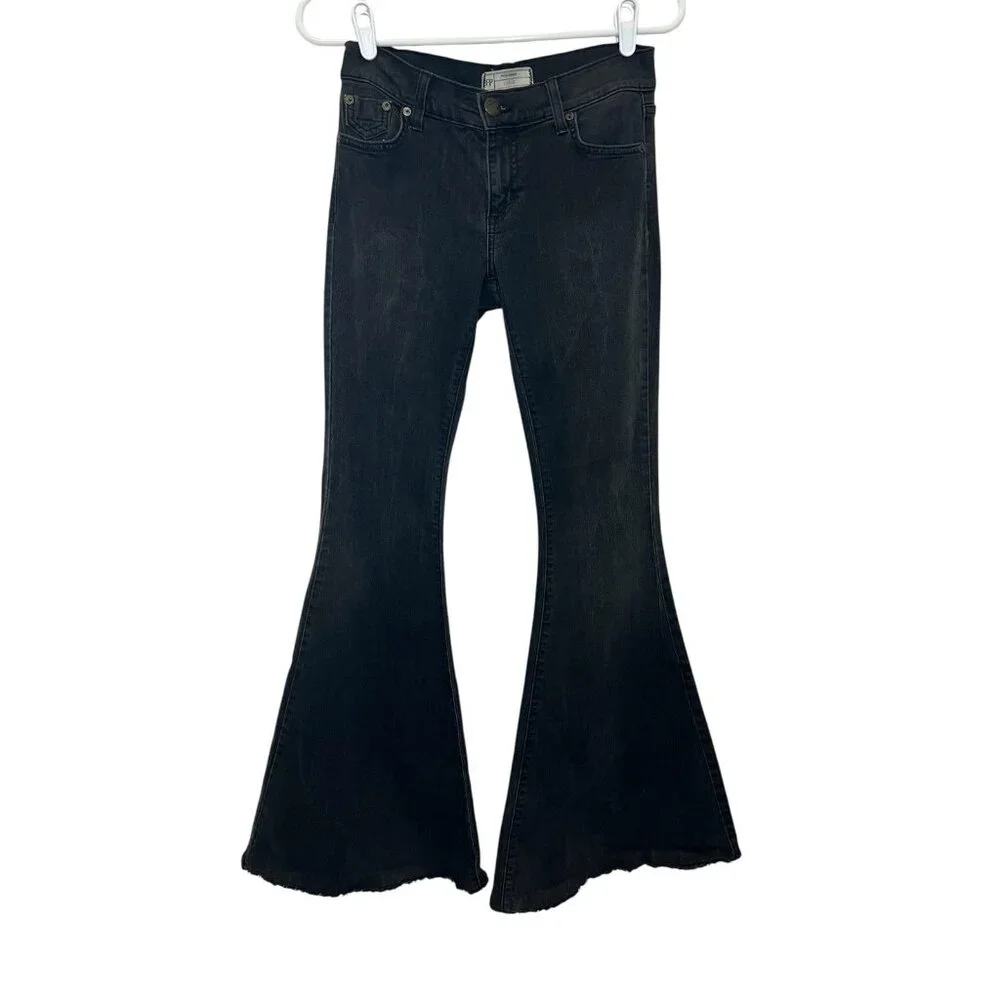 Free People Mid Rise Black Flare Jeans Size 27 Raw Hem Stretch Denim Zipper - Picture 1 of 10
